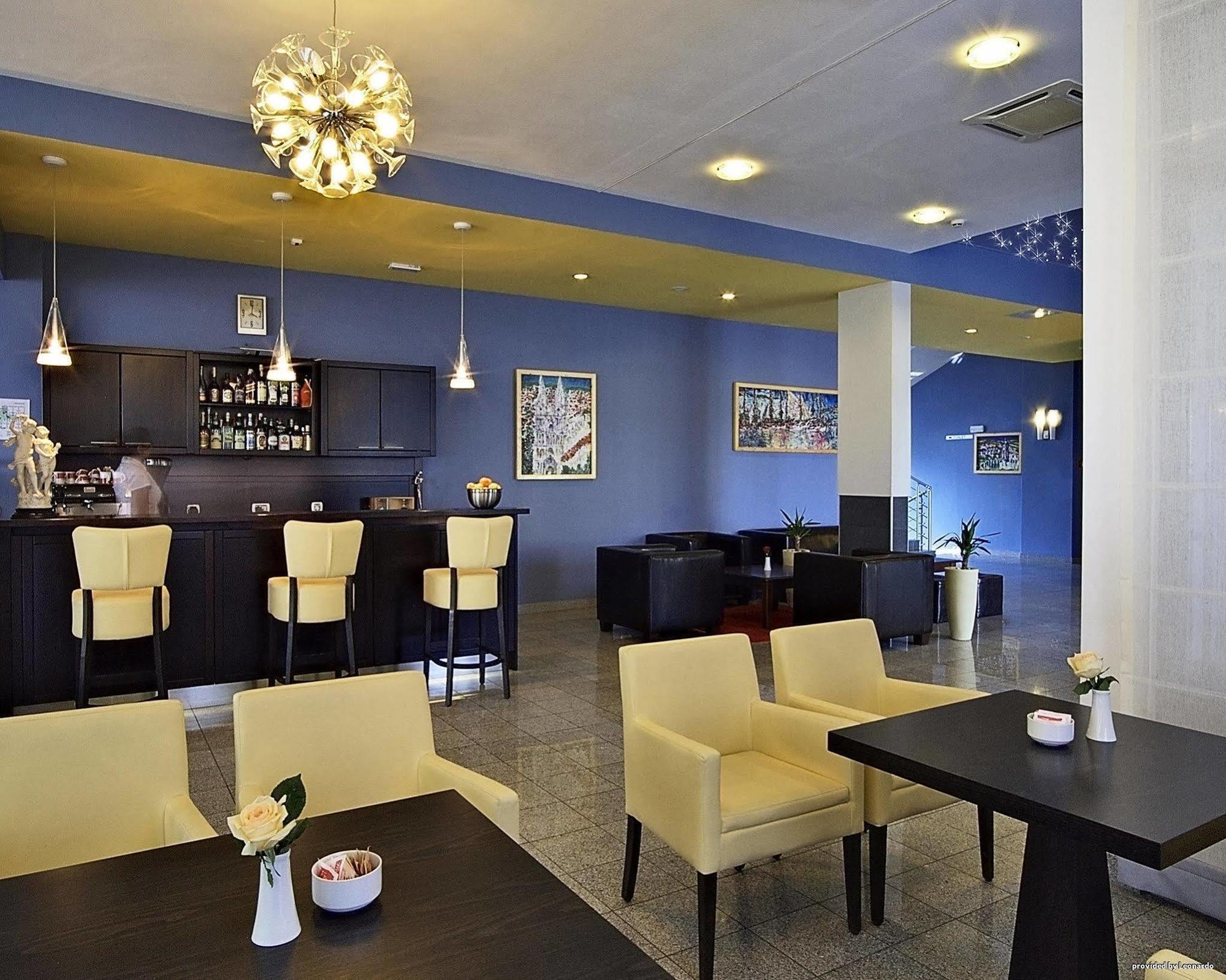 Hotel Western Airport Stella 3*