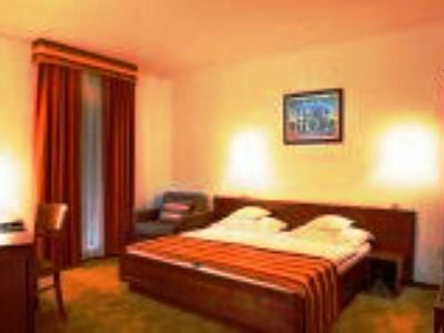 Hotel Western Airport Stella 3*